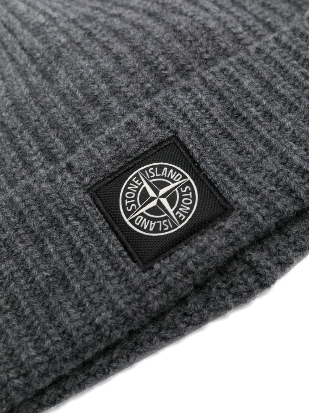 Stone Island Bonnet Gris à patch logo